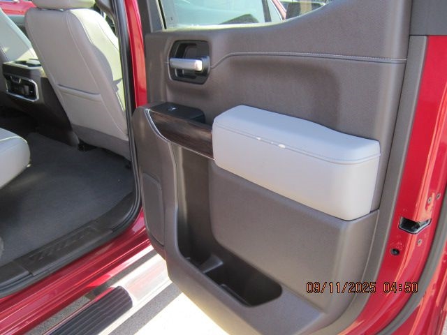 GMC Sierra 1500 SLT Crew Cab Short Box 4WD 2020 GMC Sierra 1500 SLT Crew Cab Short Box 4WD 2020