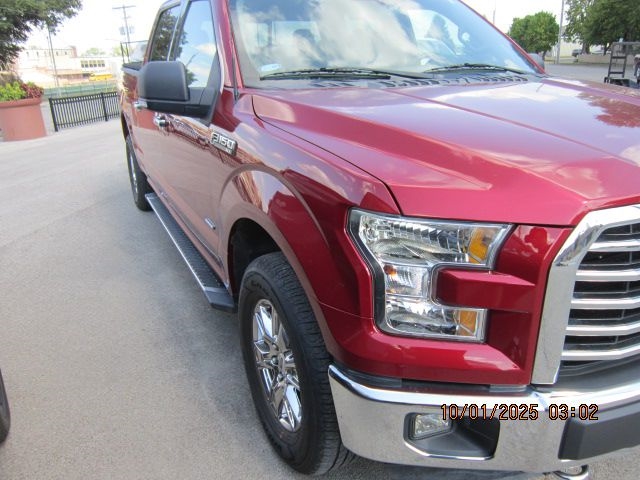 Ford F-150 XL SuperCrew 5.5-ft. Bed 4WD 2016 Ford F-150 XL SuperCrew 5.5-ft. Bed 4WD 2016