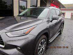 2024 Toyota Highlander 