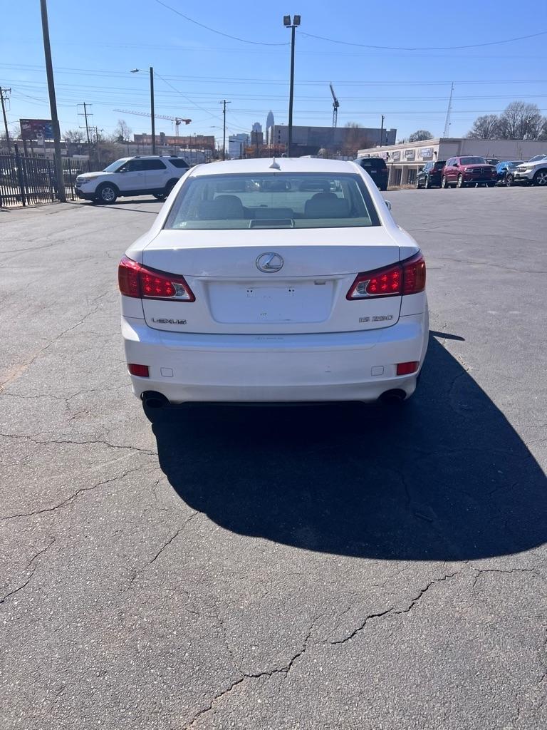 Lexus IS  2009