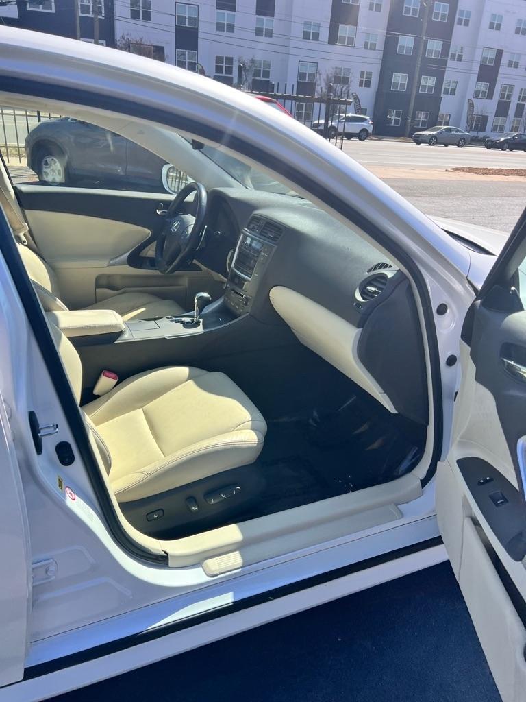 Lexus IS  2009