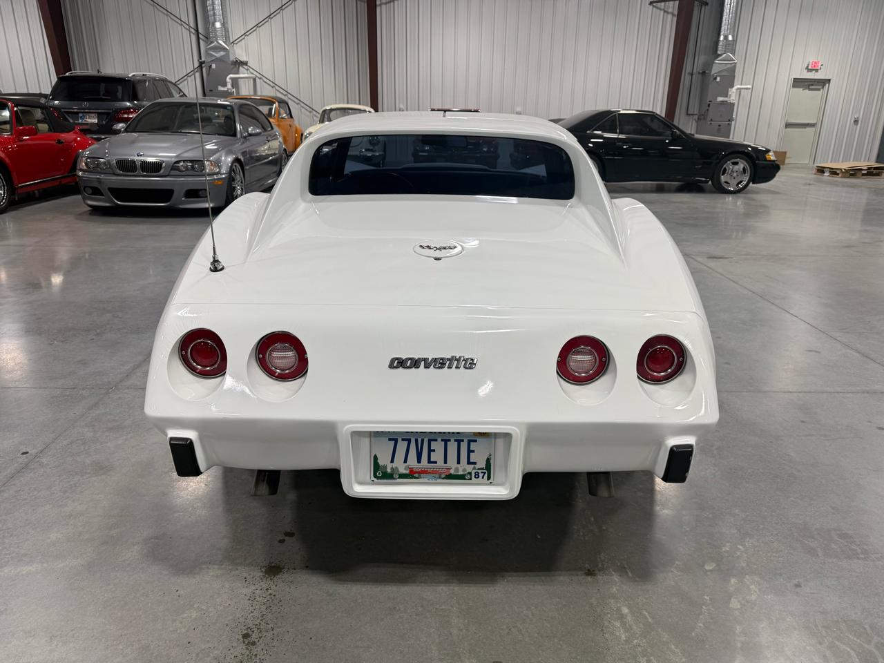 Chevrolet Corvette  1977