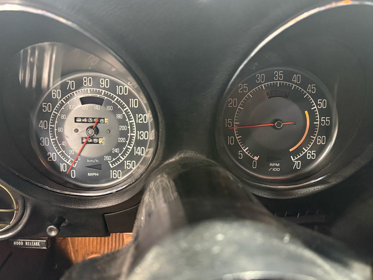 Chevrolet Corvette  1977