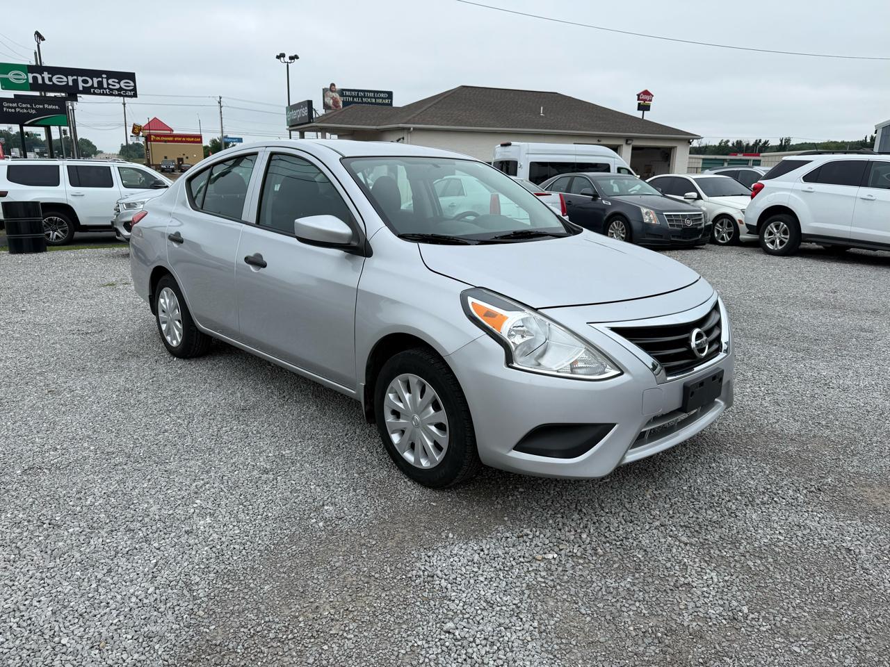 Nissan Versa 1.6 S 5M 2019