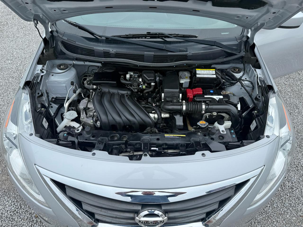 Nissan Versa 1.6 S 5M 2019
