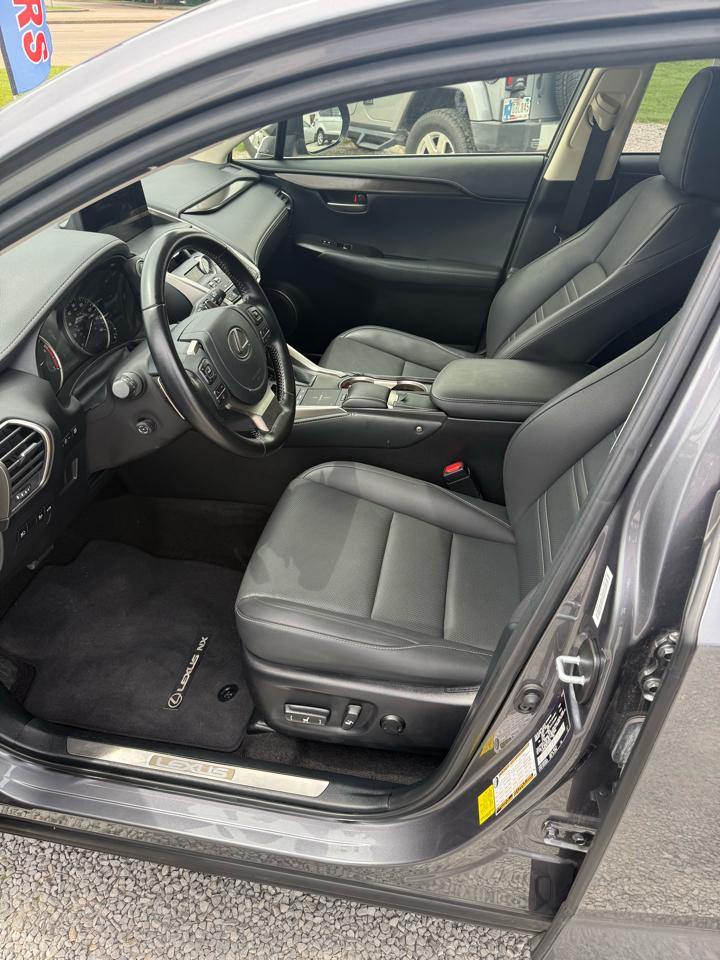 Lexus NX 300 Luxury 2021