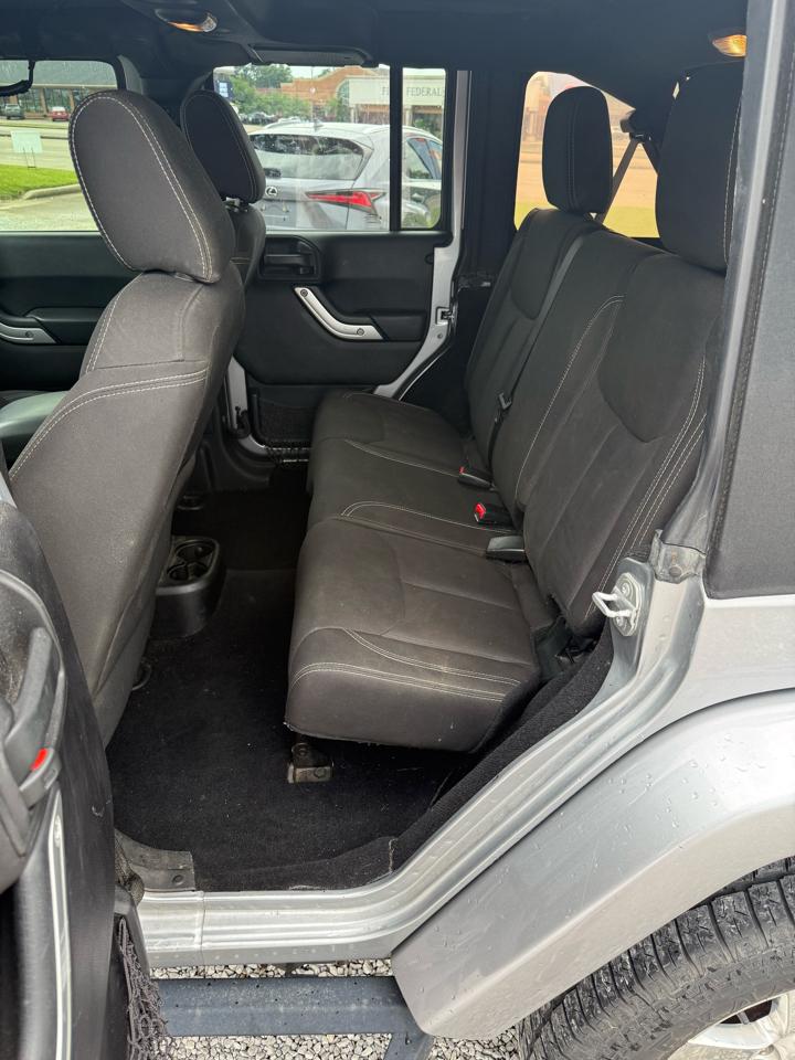 Jeep Wrangler Unlimited Sahara 4WD 2015