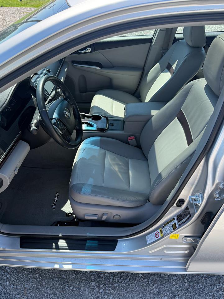 Toyota Camry SE 2012
