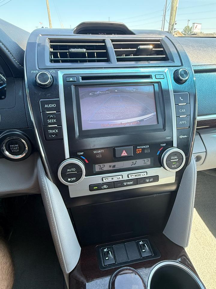 Toyota Camry SE 2012