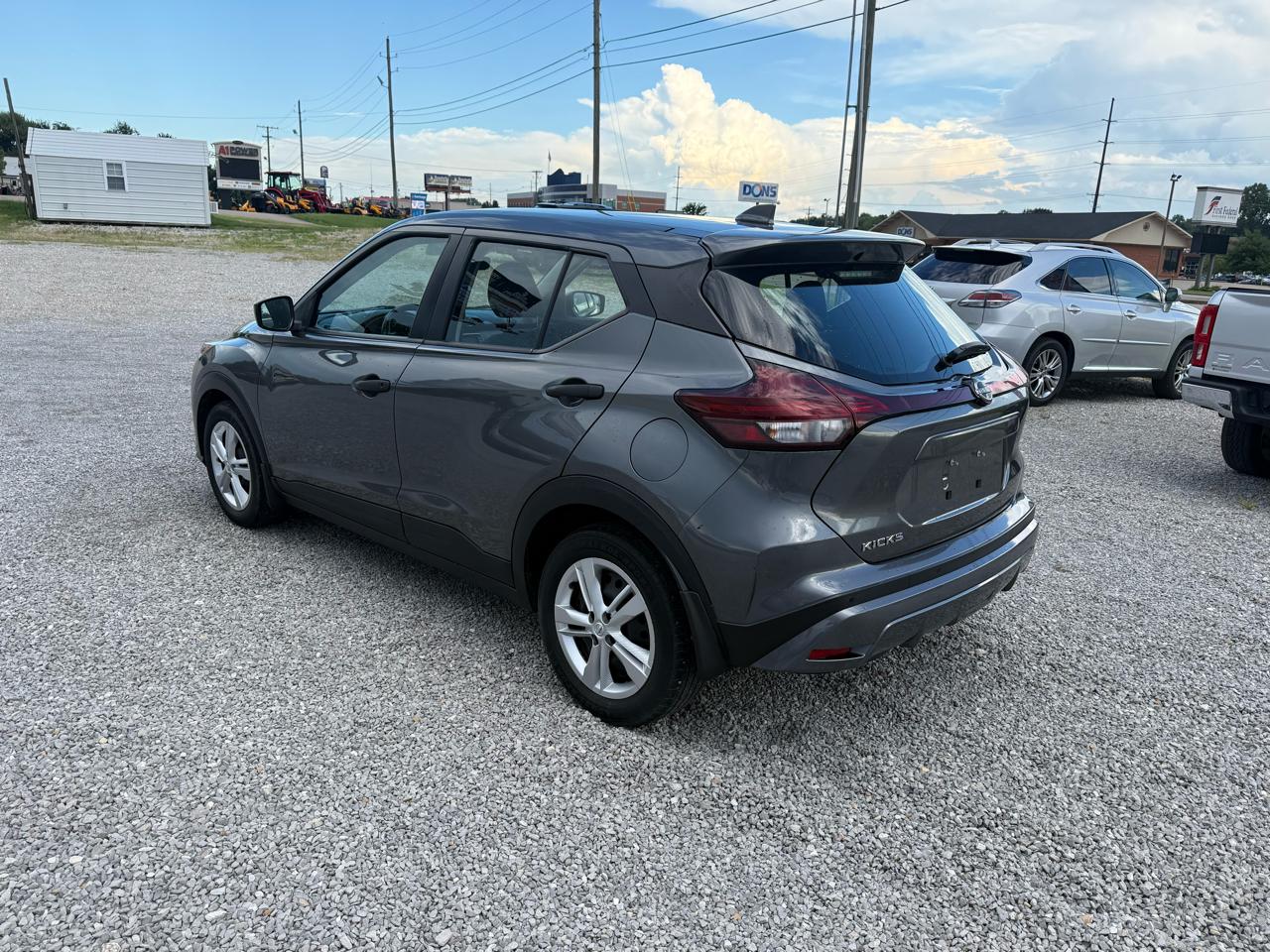 Nissan Kicks S 2022