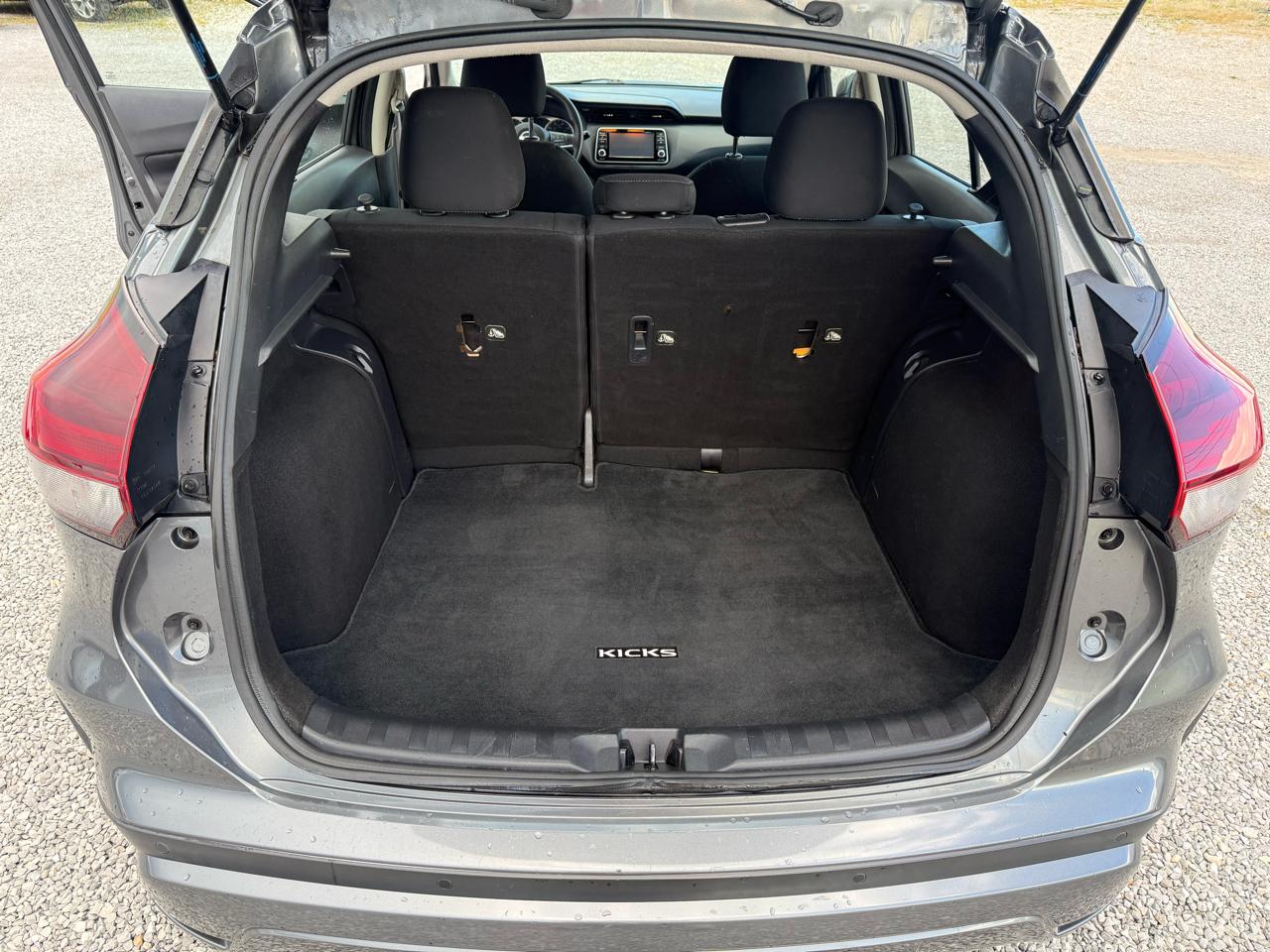 Nissan Kicks S 2022