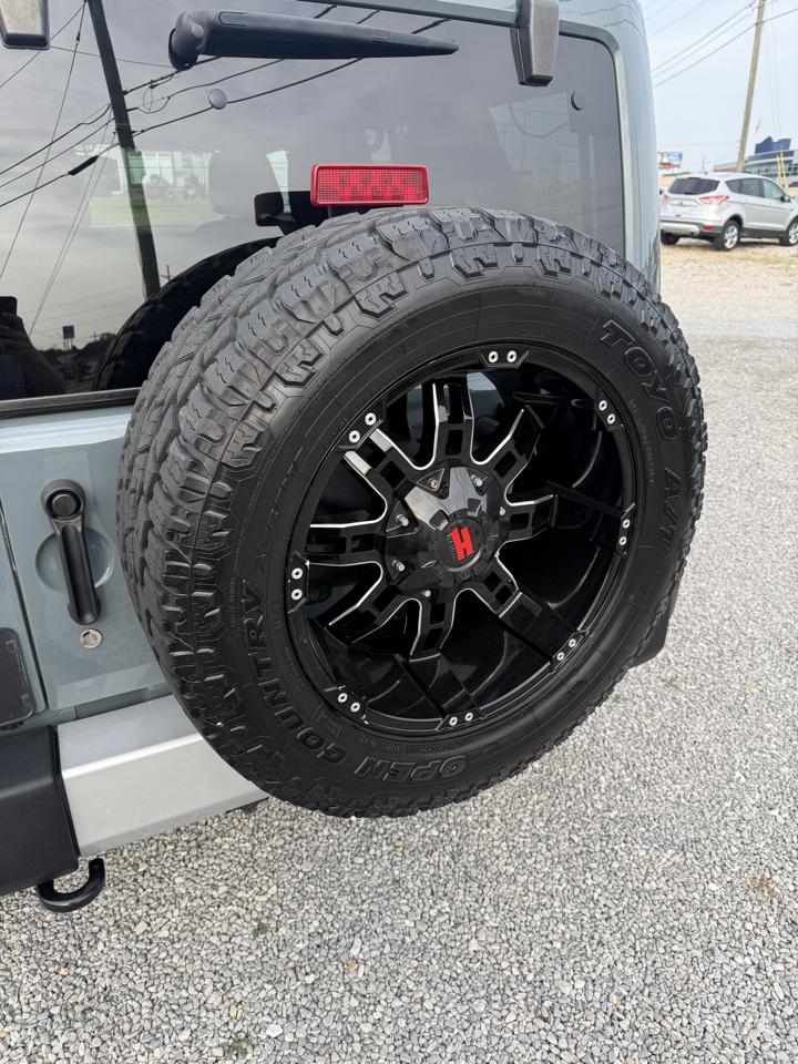 Jeep Wrangler Unlimited Sahara 4WD 2014