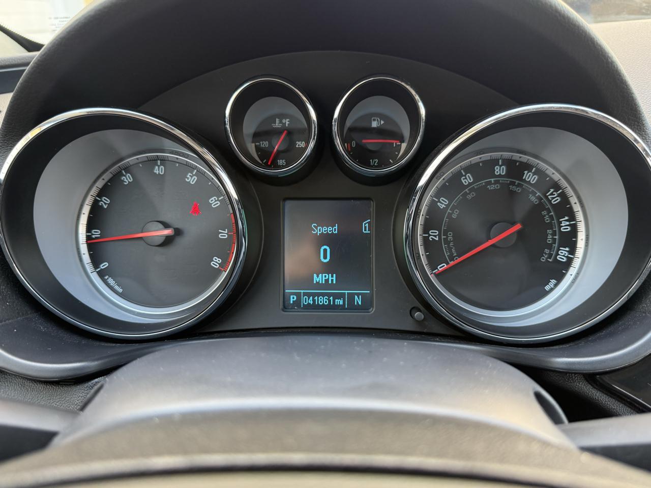 Buick Regal Base 2012