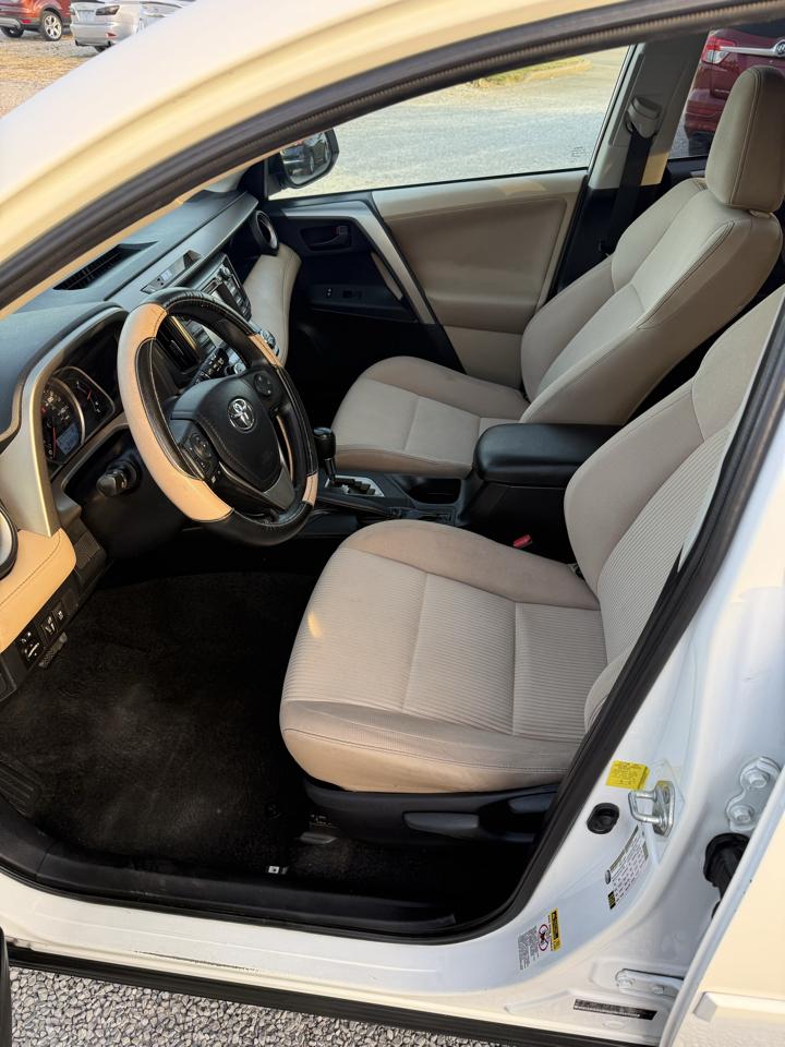 Toyota RAV4 XLE FWD 2013