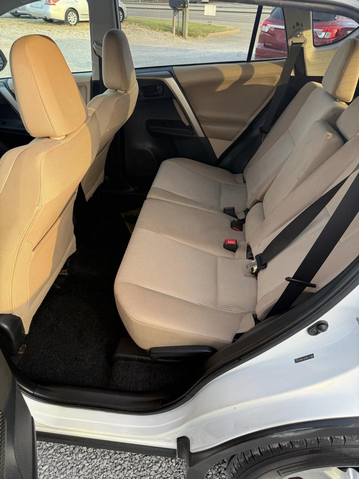 Toyota RAV4 XLE FWD 2013