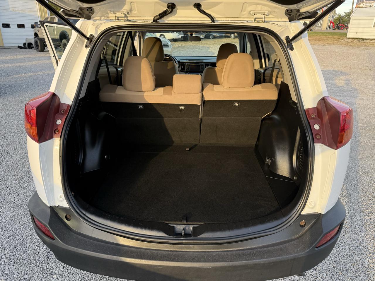 Toyota RAV4 XLE FWD 2013