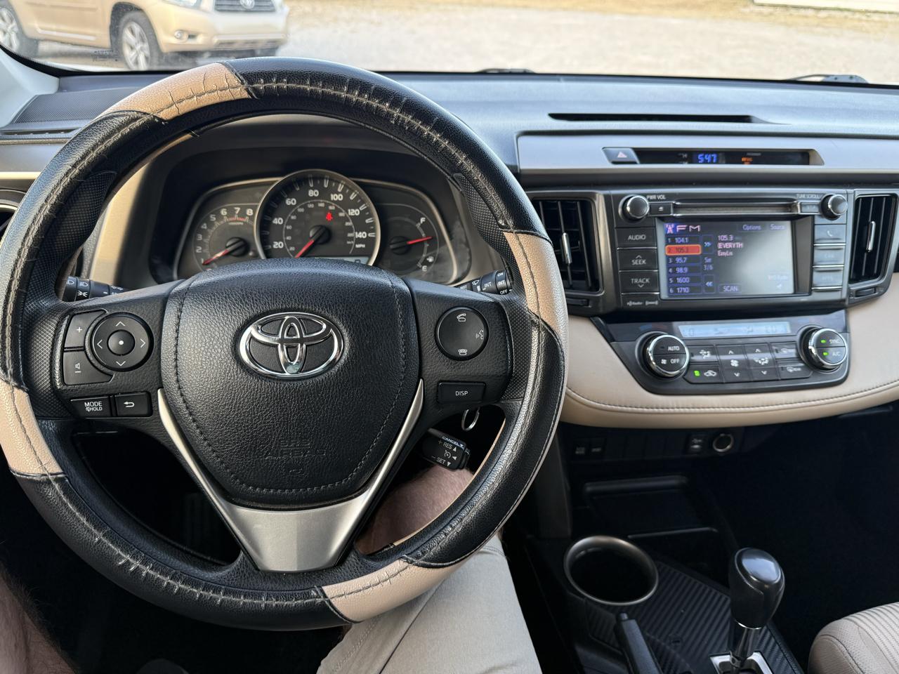 Toyota RAV4 XLE FWD 2013
