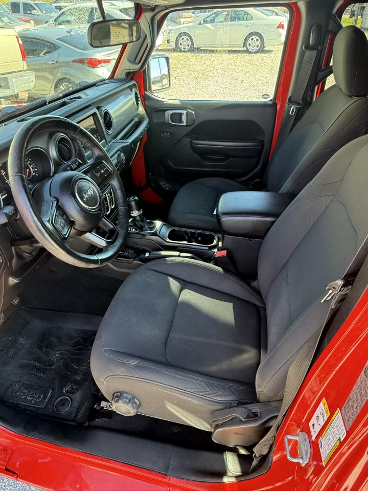Jeep Wrangler Unlimited Sport 2018