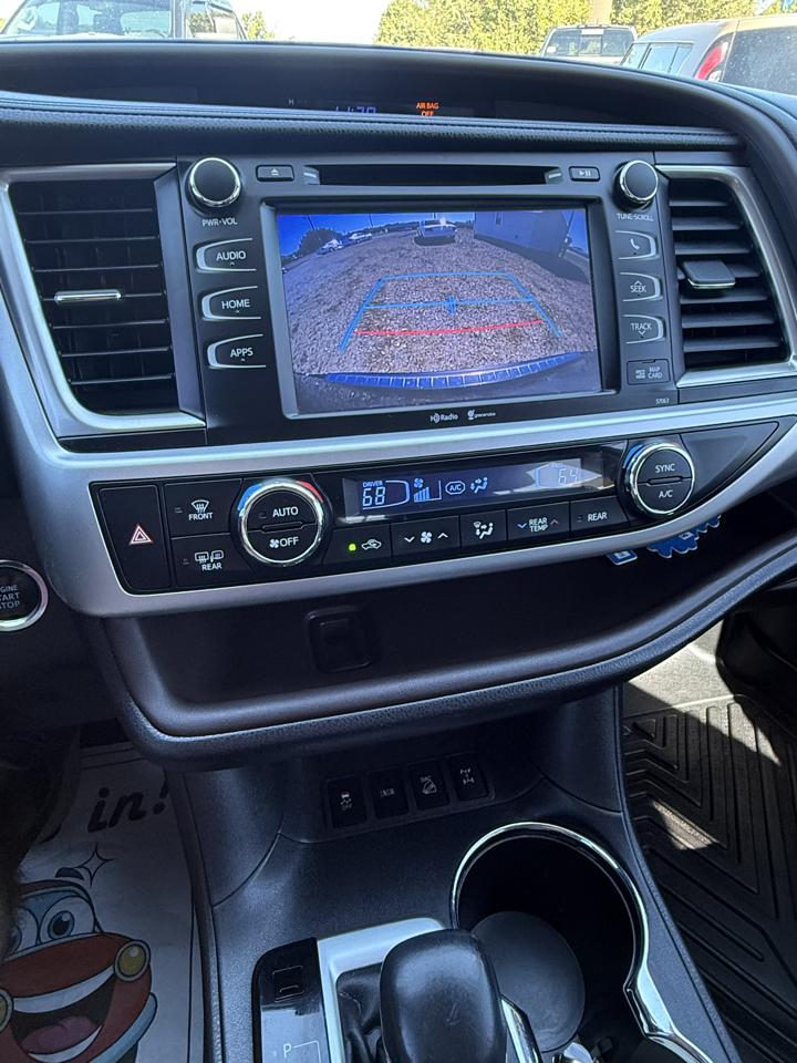 Toyota Highlander XLE AWD V6 2015
