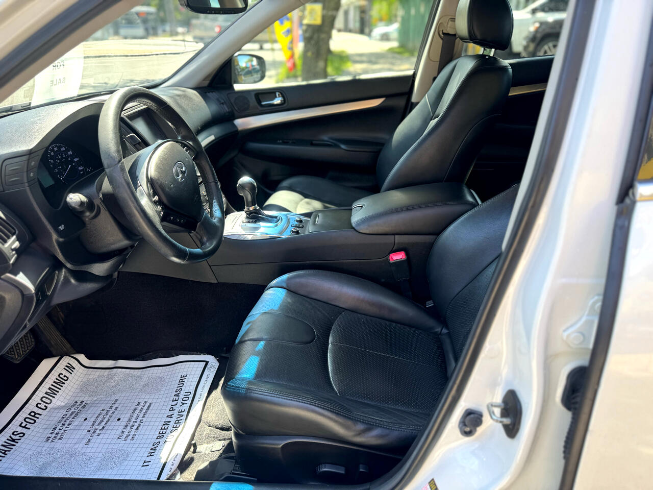 2015 Infiniti Q40 photo 12