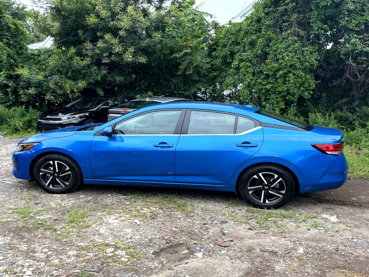 2024 Nissan Sentra SV photo 3