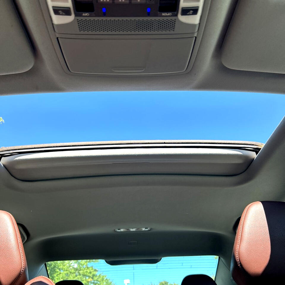 2017 Acura TLX photo 12