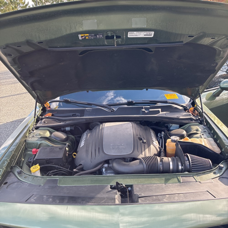 2019 Dodge Challenger R/T Plus photo 3