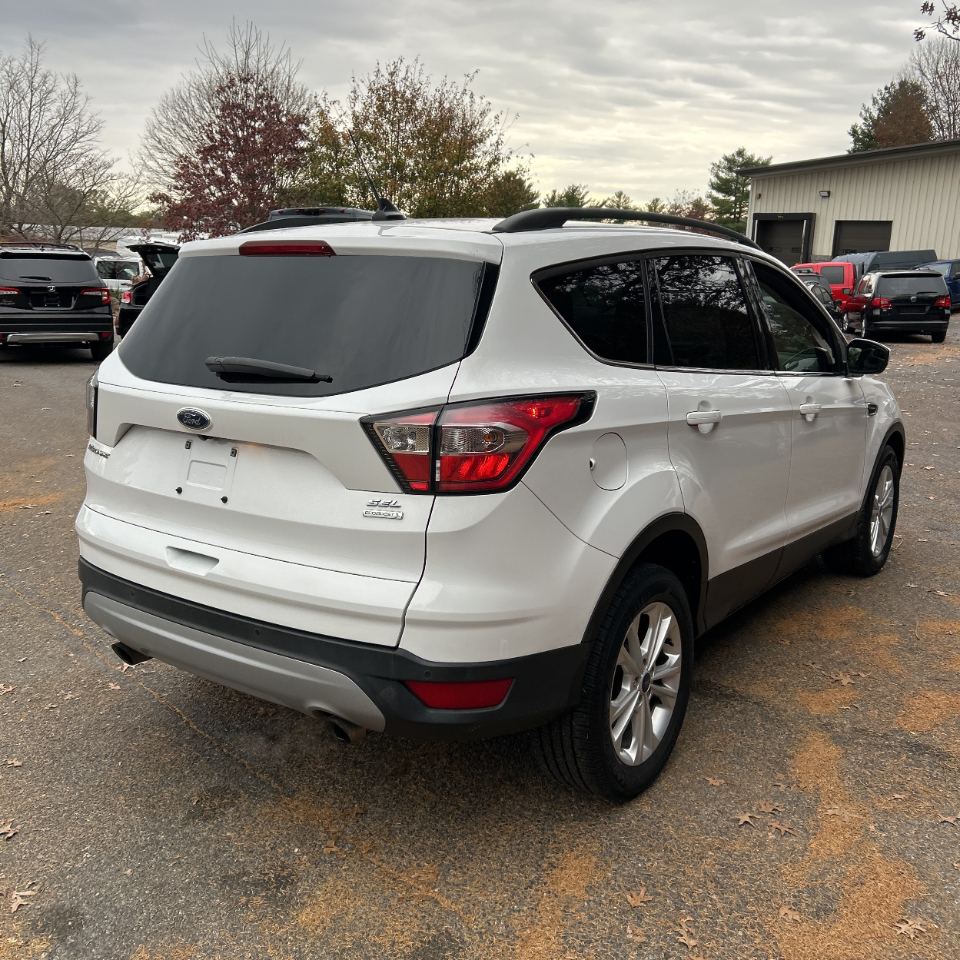 2018 Ford Escape SEL photo 4