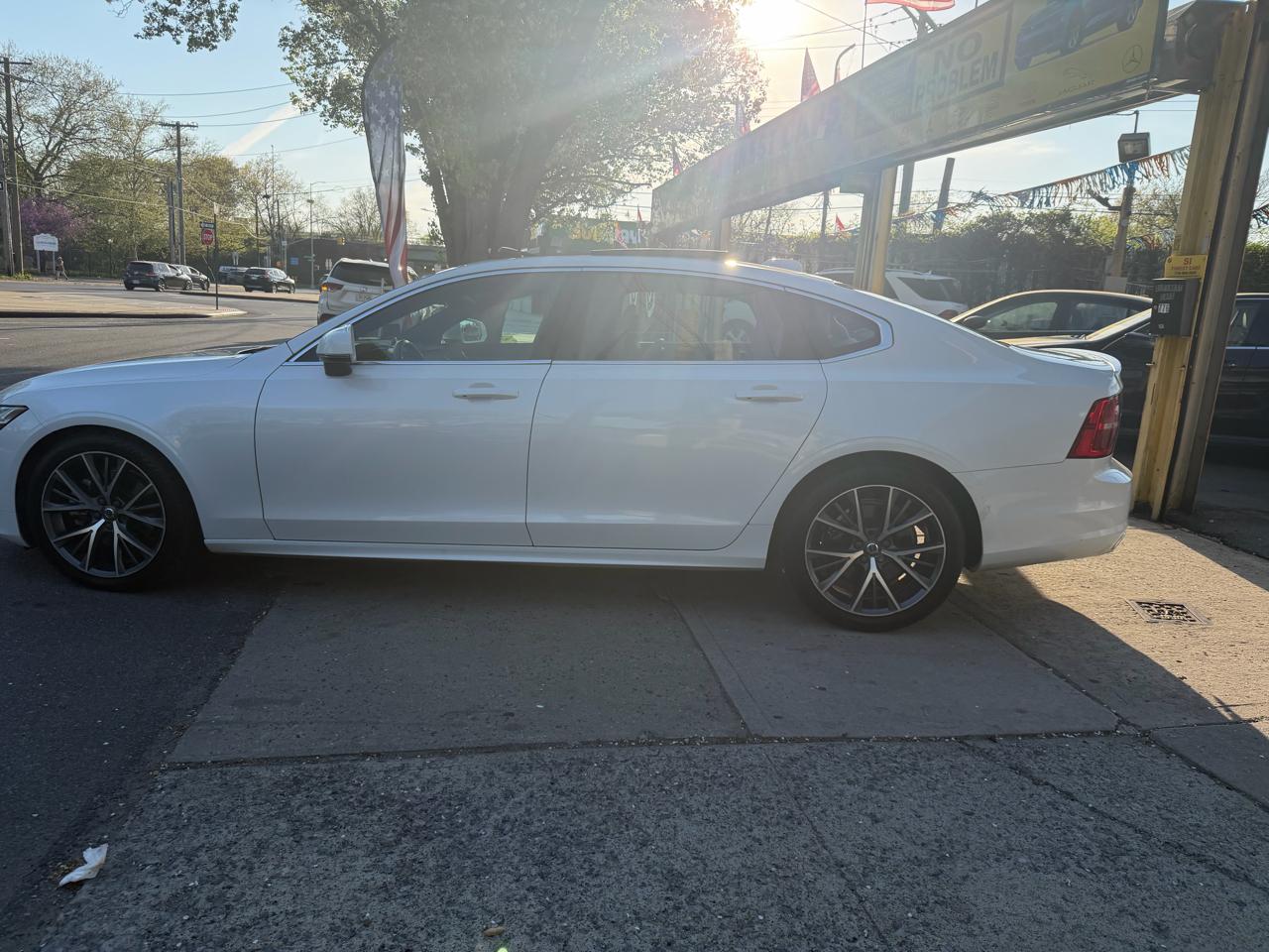 Volvo S90 T5 Momentum 2019