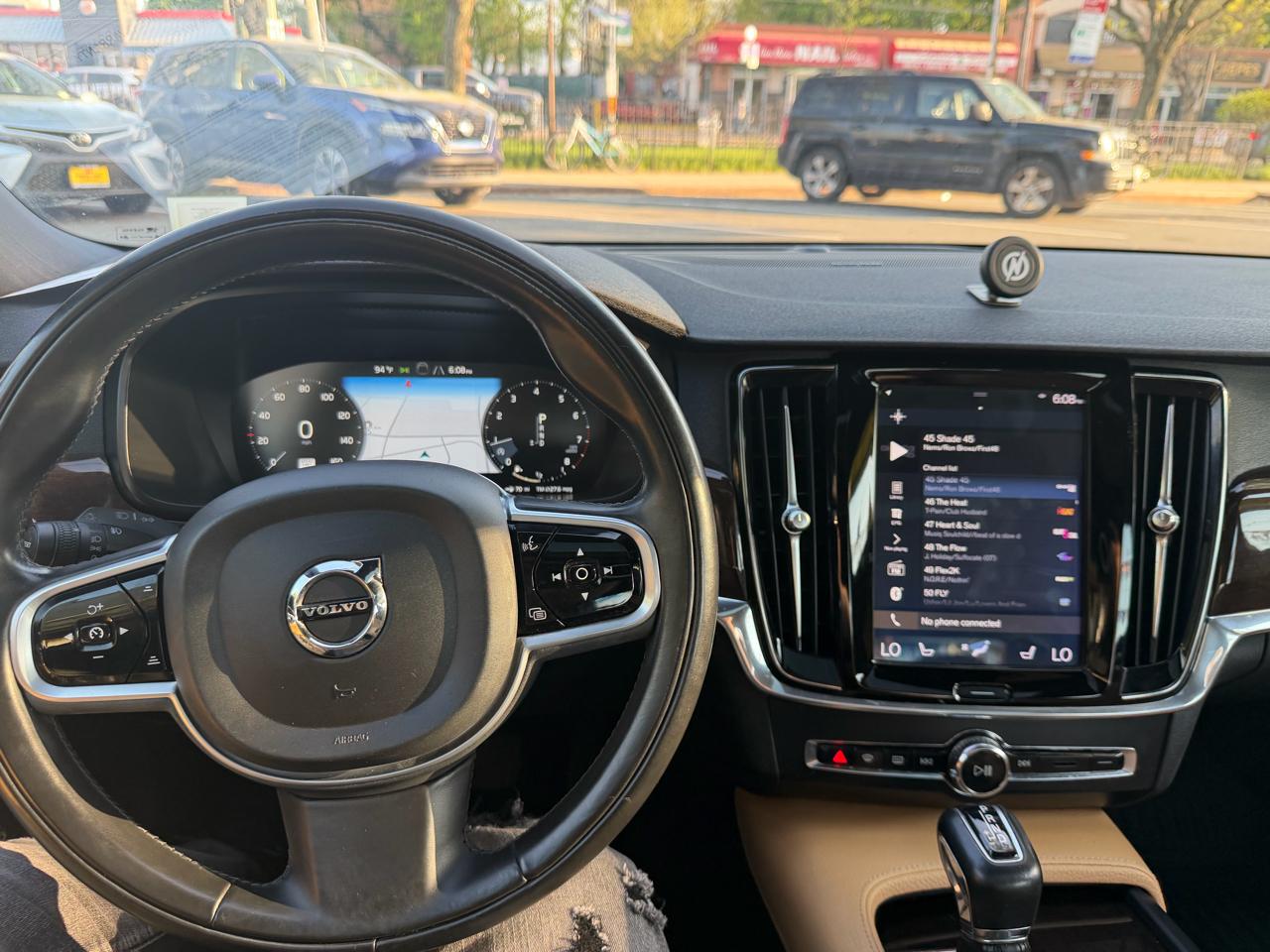 Volvo S90 T5 Momentum 2019