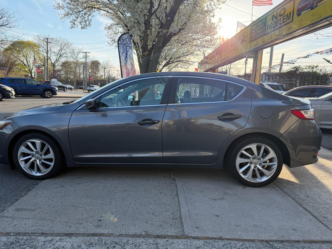 Acura ILX 8-Spd AT w/ AcuraWatch Plus Package 2018