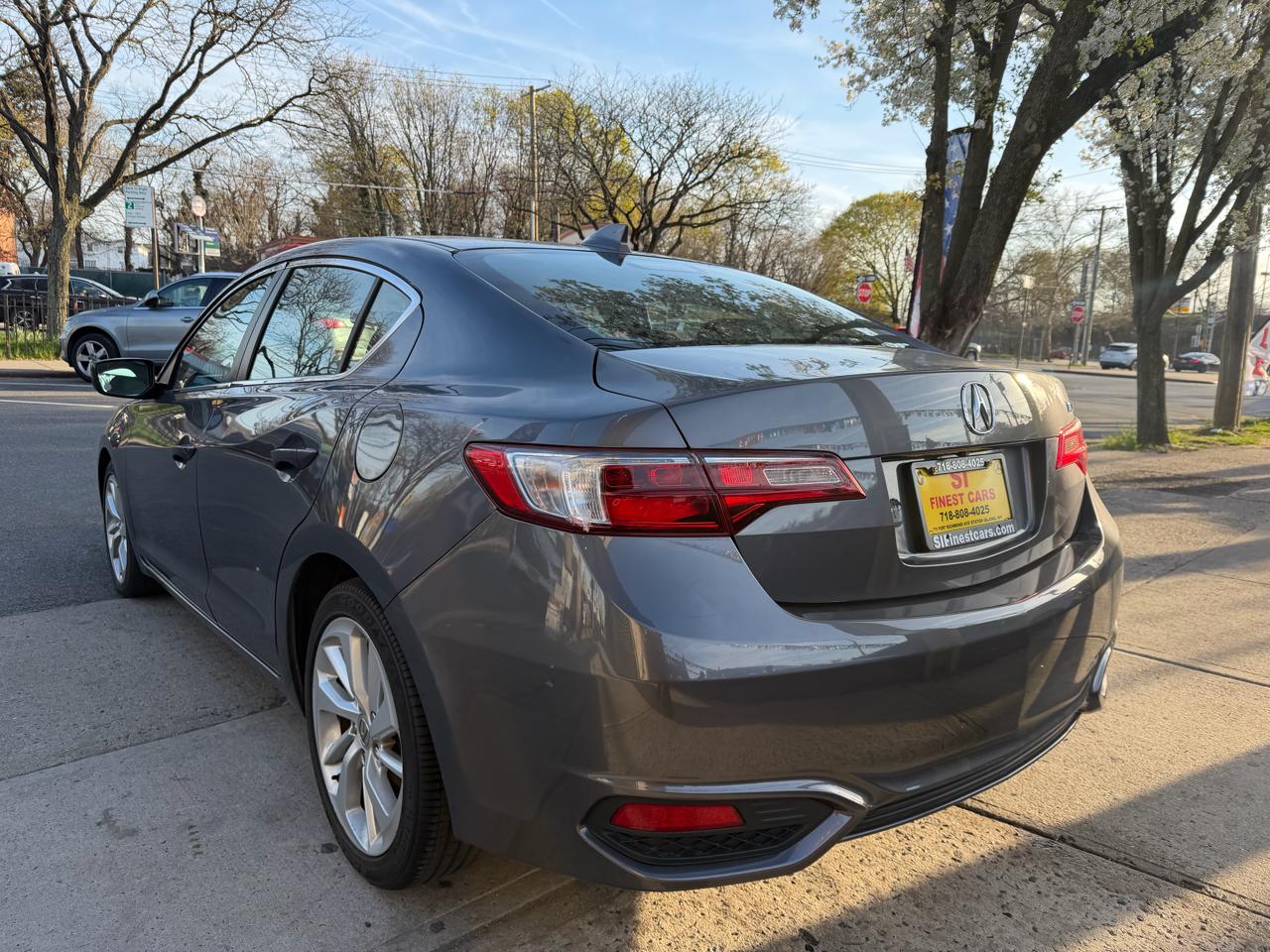 Acura ILX 8-Spd AT w/ AcuraWatch Plus Package 2018