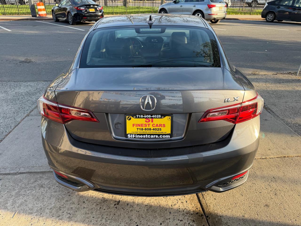 Acura ILX 8-Spd AT w/ AcuraWatch Plus Package 2018