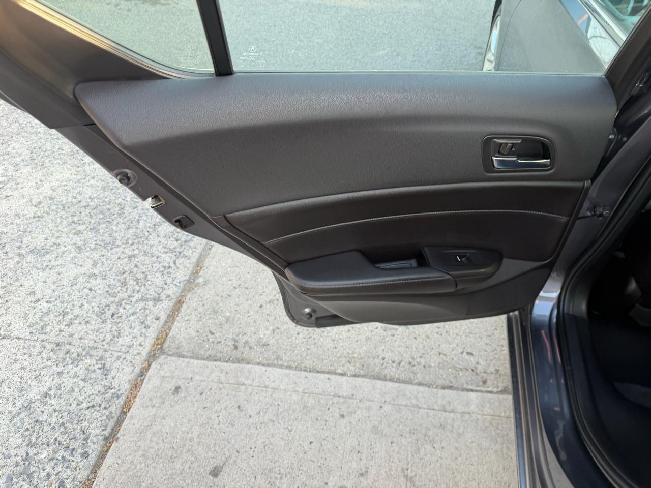 Acura ILX 8-Spd AT w/ AcuraWatch Plus Package 2018