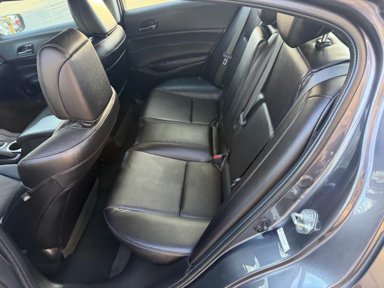 Acura ILX 8-Spd AT w/ AcuraWatch Plus Package 2018