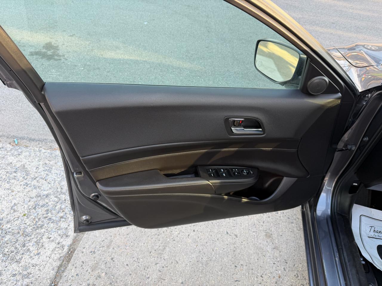 Acura ILX 8-Spd AT w/ AcuraWatch Plus Package 2018