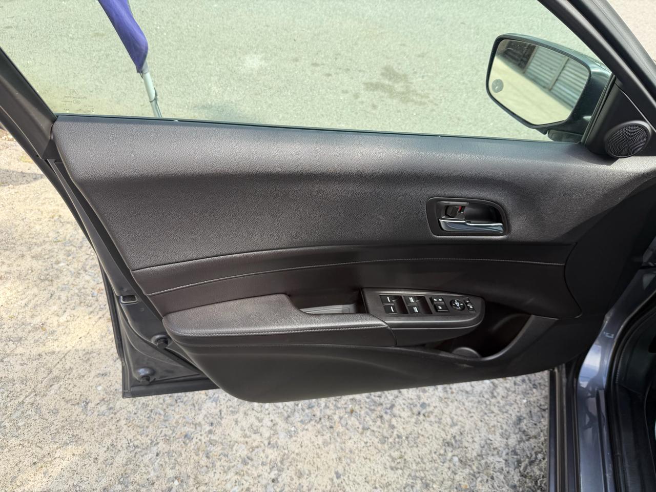 Acura ILX 8-Spd AT w/ AcuraWatch Plus Package 2018