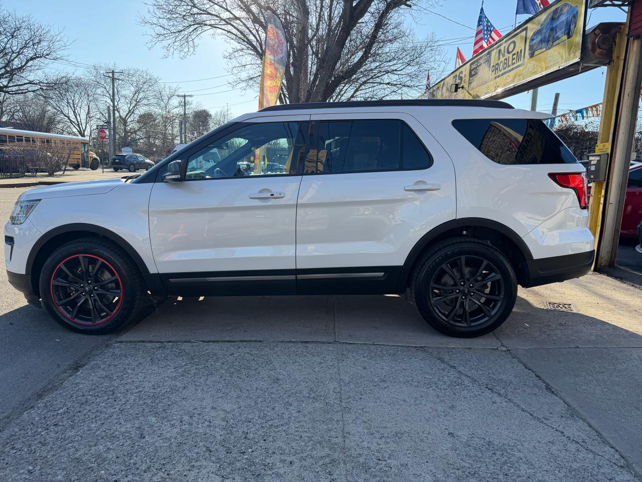 Ford Explorer XLT 4WD 2018