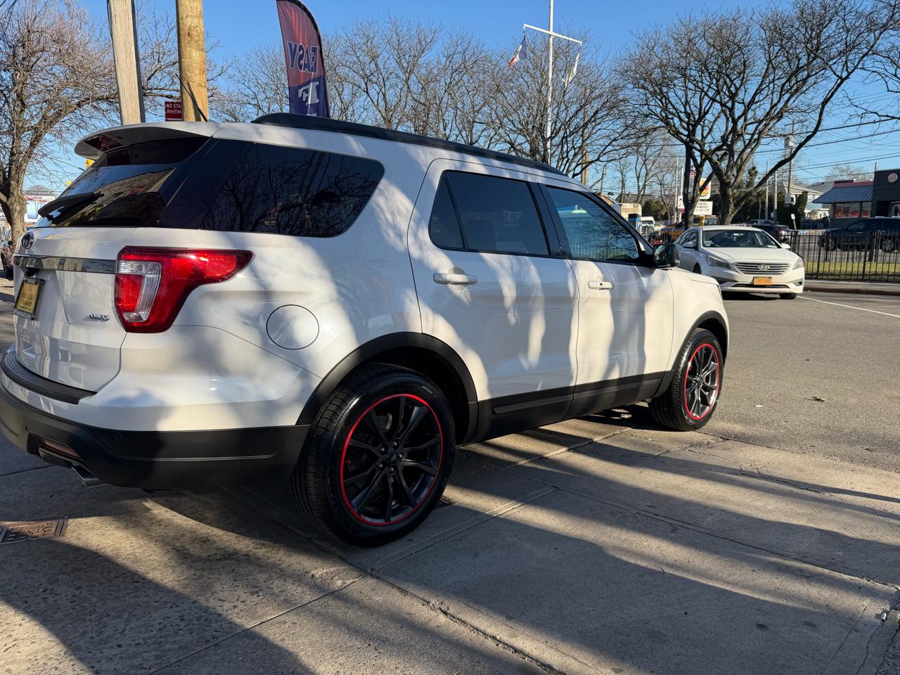 Ford Explorer XLT 4WD 2018