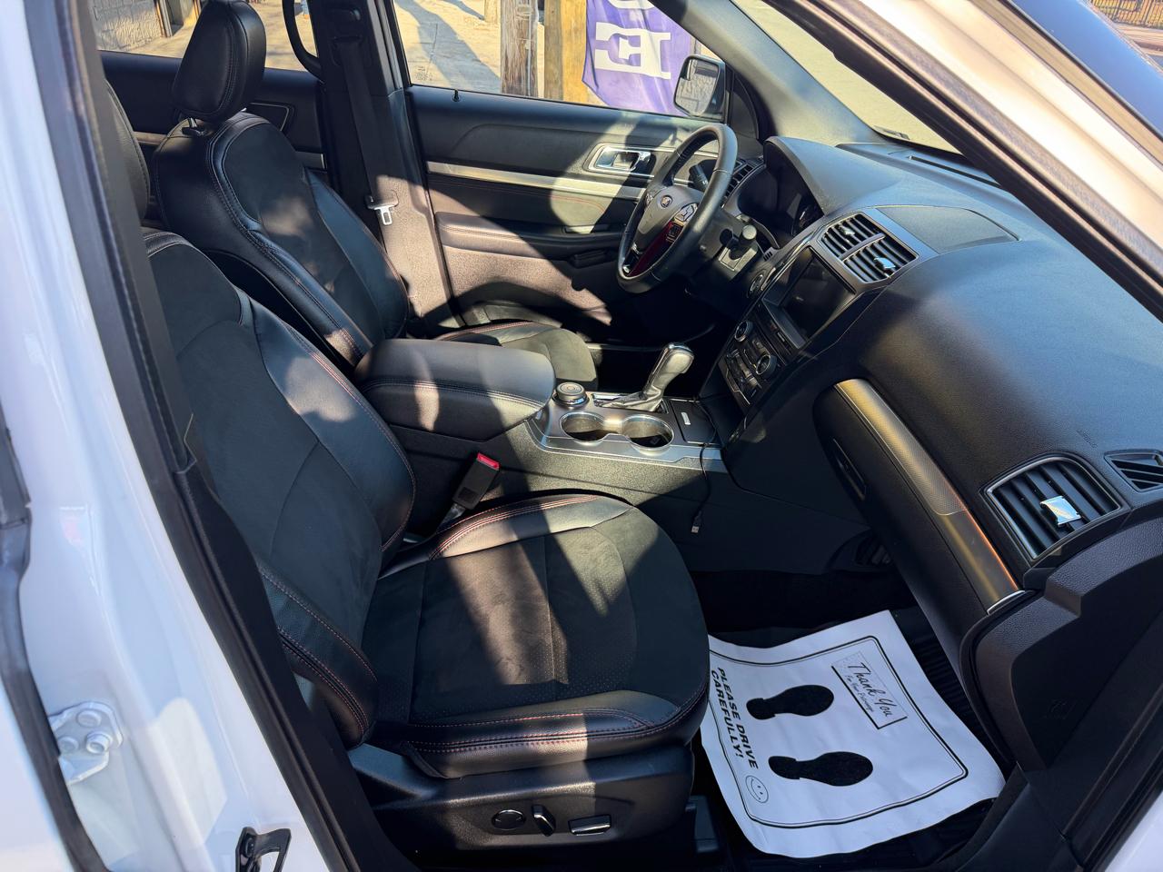 Ford Explorer XLT 4WD 2018