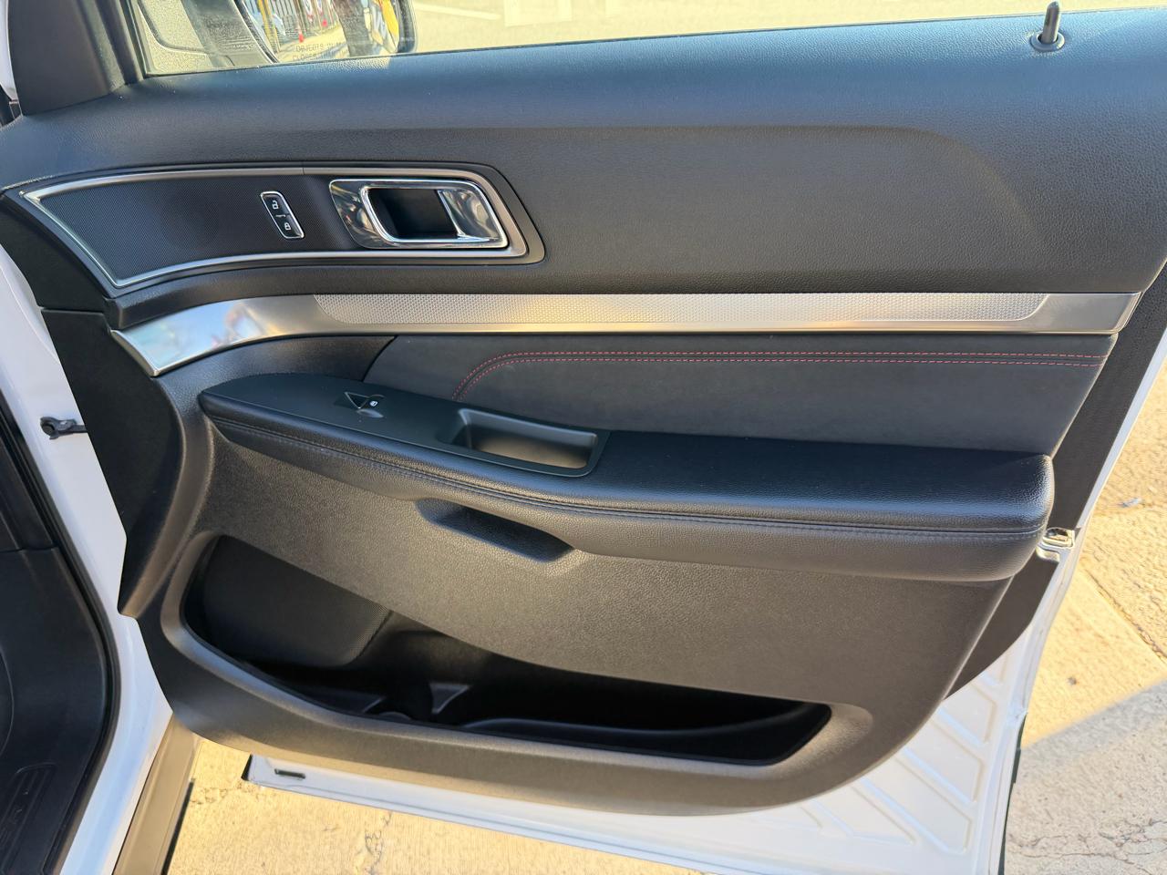 Ford Explorer XLT 4WD 2018