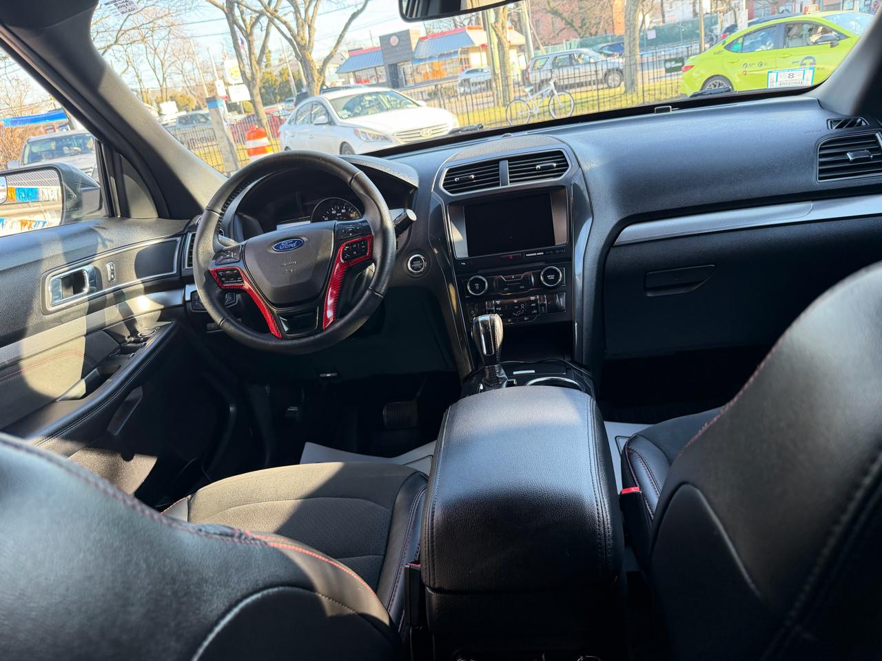 Ford Explorer XLT 4WD 2018