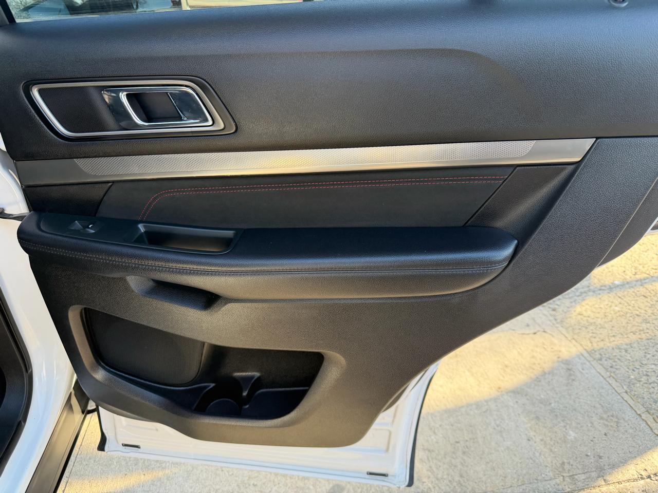 Ford Explorer XLT 4WD 2018