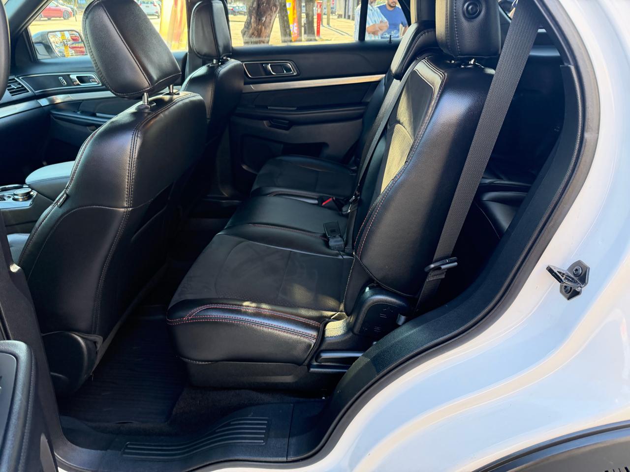 Ford Explorer XLT 4WD 2018