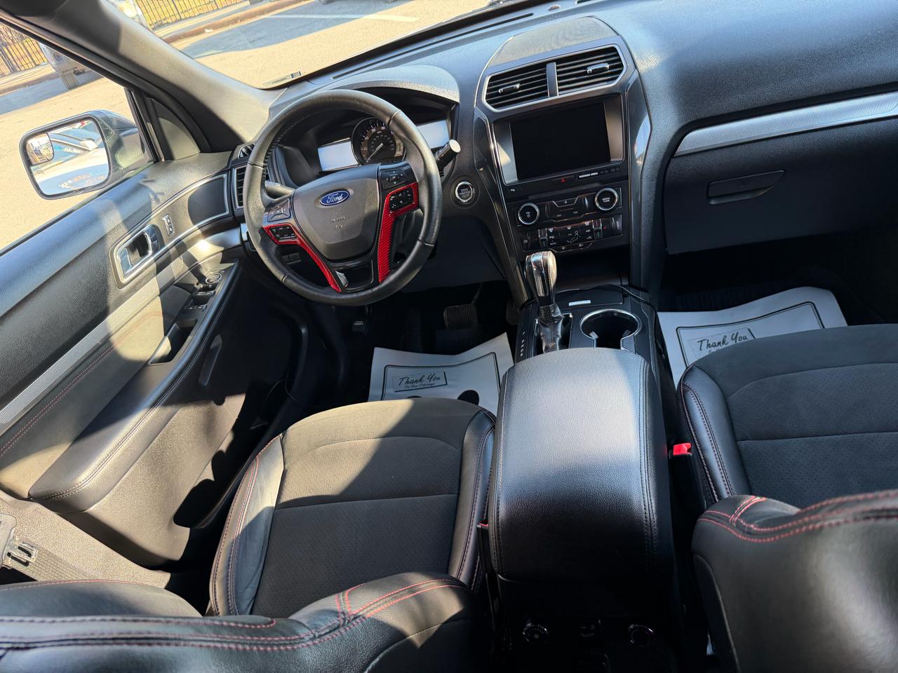 Ford Explorer XLT 4WD 2018