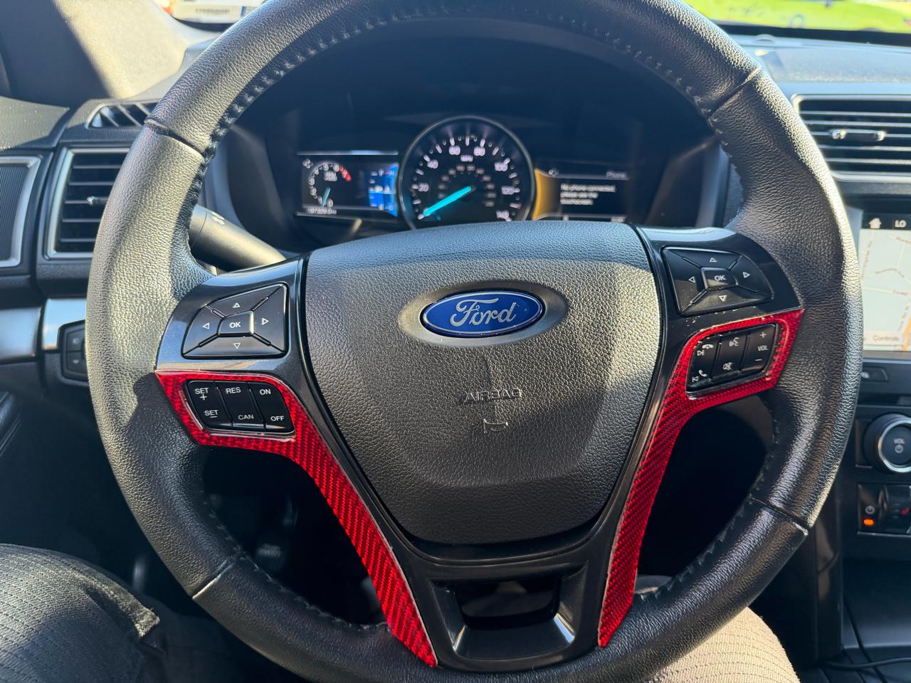 Ford Explorer XLT 4WD 2018