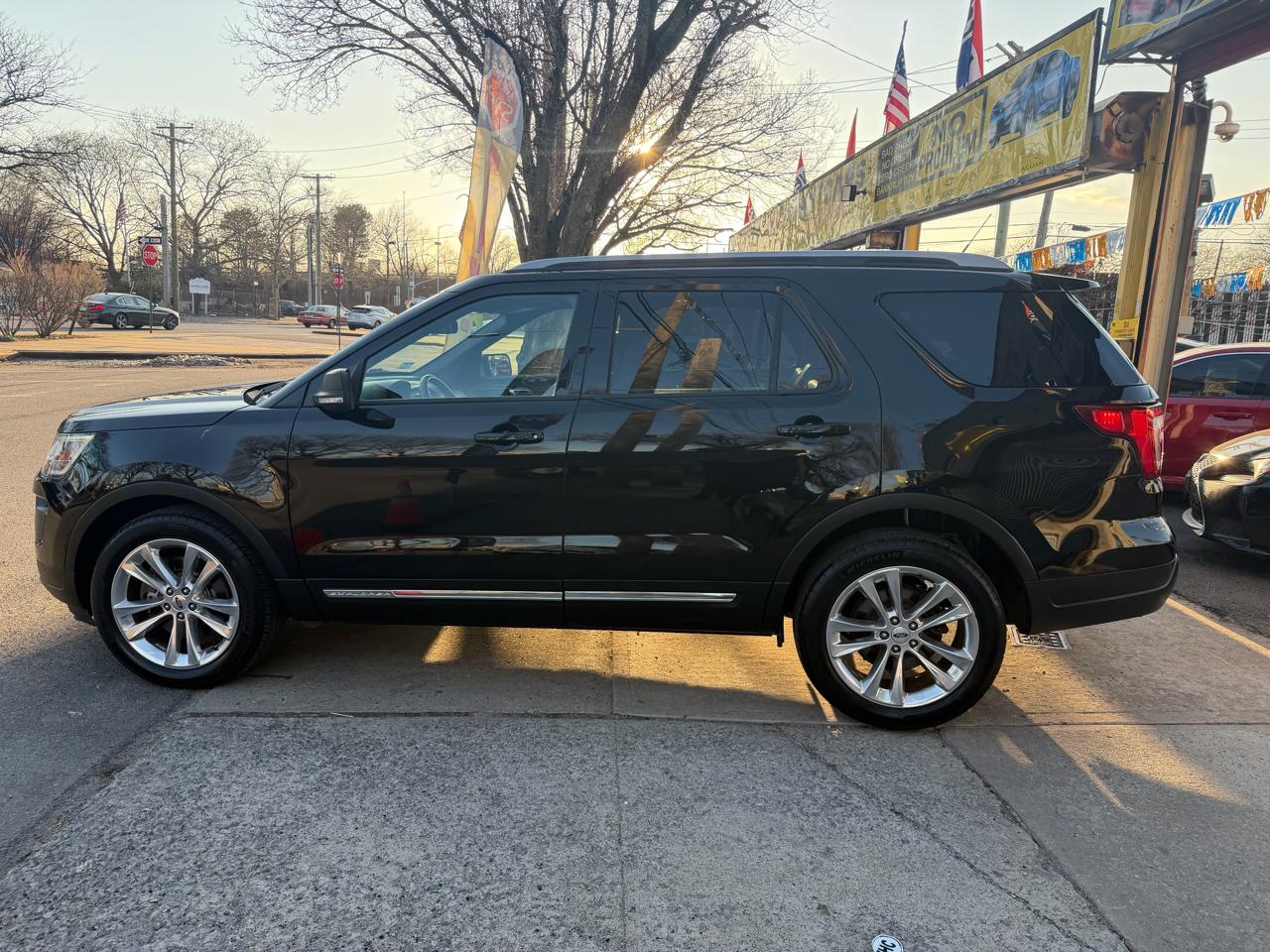 Ford Explorer XLT 4WD 2019