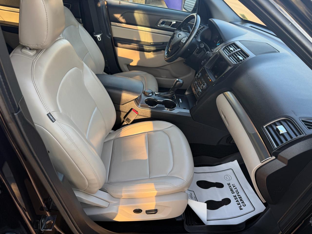 Ford Explorer XLT 4WD 2019