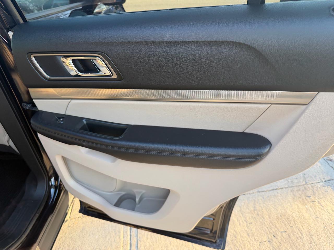 Ford Explorer XLT 4WD 2019