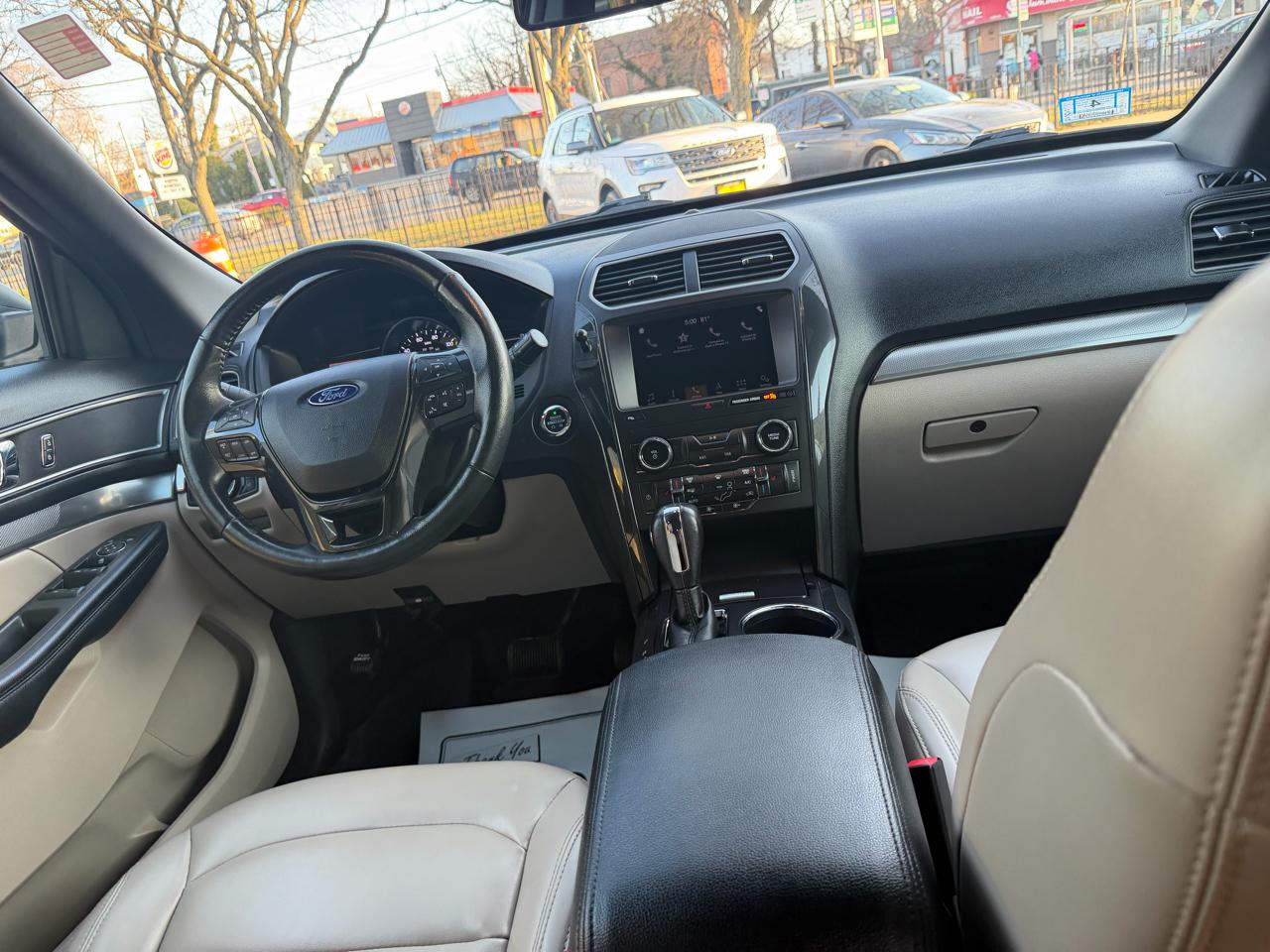 Ford Explorer XLT 4WD 2019